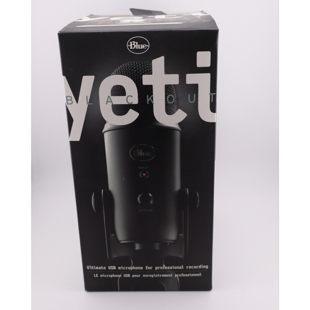 Blue Yeti Professional Multi-Pattern USB Condenser Streamer Microphone Blackout